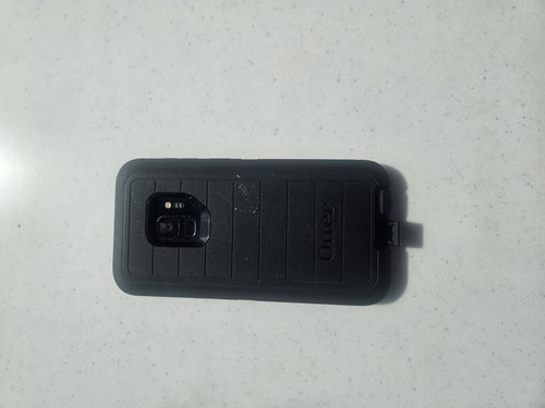 Samsung Galaxy S9 - 64 GB - Black With Case (Unlocked)
