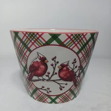 Beautiful Tarten Winter Cardinal Birds & Berries Ceramic bowl Planter 