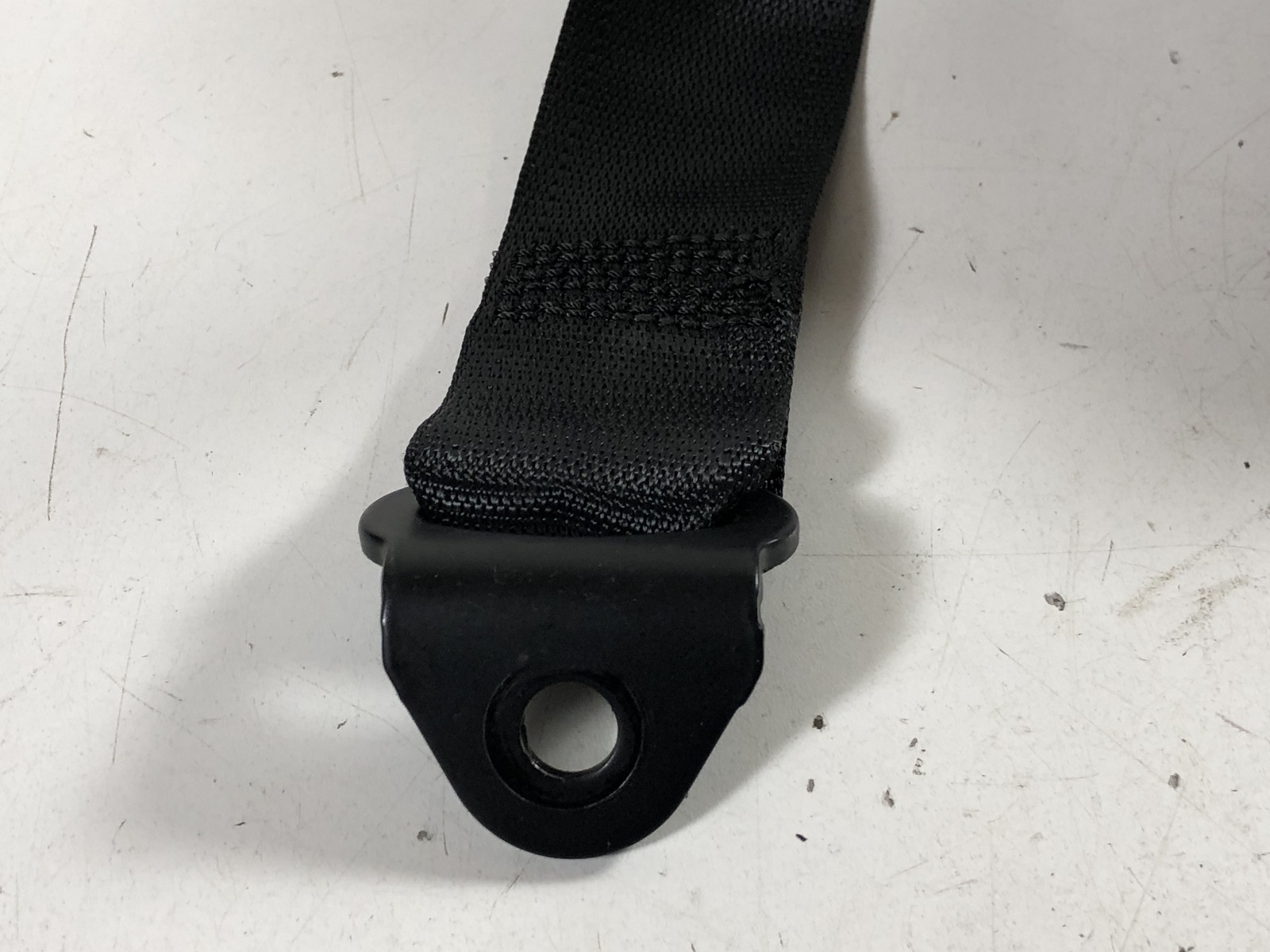 03-13 Maserati Quattroporte M139 Rear Center Seatbelt Retractor OEM NERO Black
