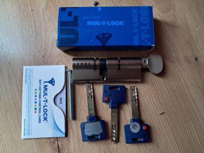 Mul-T-Lock Interactive+ Zylinderschloss mit Daumengröße 40mm/50mm