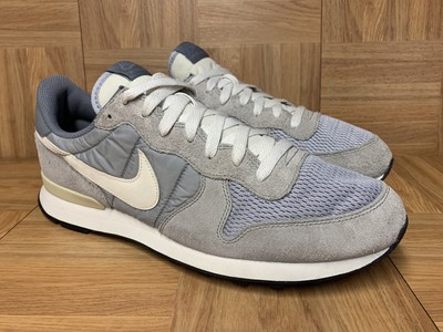 nike internationalist cool grey