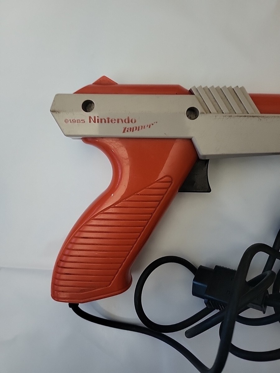 海外限定 '1985 NES Zapper Nintendo 海外限定 1985 NES Zapper Nintendo最 安値 価格