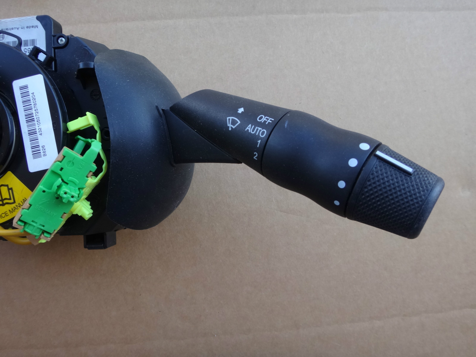 MASERATI  GT   STEERING COLUMN  SWITCH  WITH PART NO 000188224 NEEDS REPAIR 