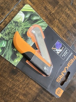 Fiskars Garden Knife, 3'' Blade Length, Food Gardening Tools, Orange