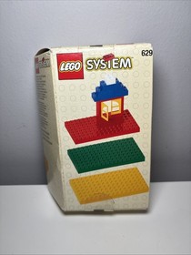 LEGO System Set 629 Three Small Baseplates 4204 Red Green Yellow Nib New 8x16