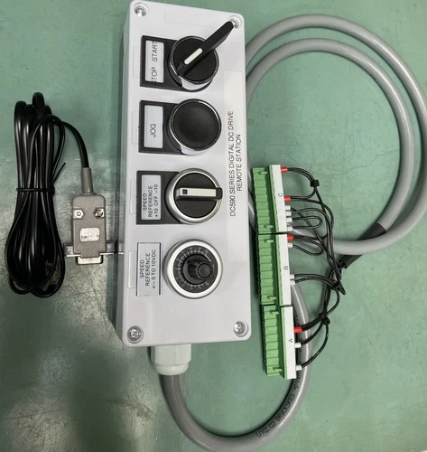 SSD PARKER DC590 series digital DC remote station and RS232 communication cable.