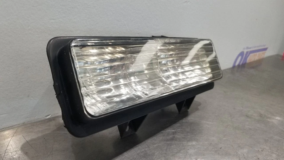 93 GMC G2500 VANDURA LUZ INTERMITENTE CONDUCTOR IZQUIERDO Foto 4 de 4