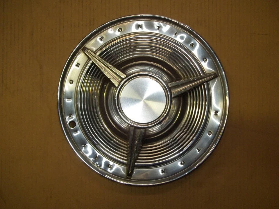 Pontiac Bonneville 1962 62 tapacubos llanta tapacubos 14" spinner usado Y7 4 Foto 4 de 4