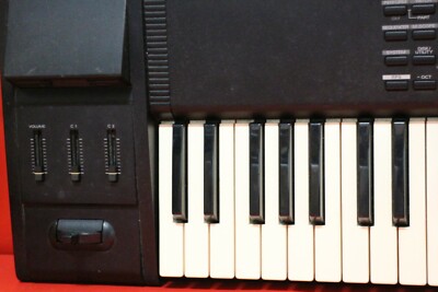 Used Roland XP-50 Synthesizer Keyboard music workstation xp50