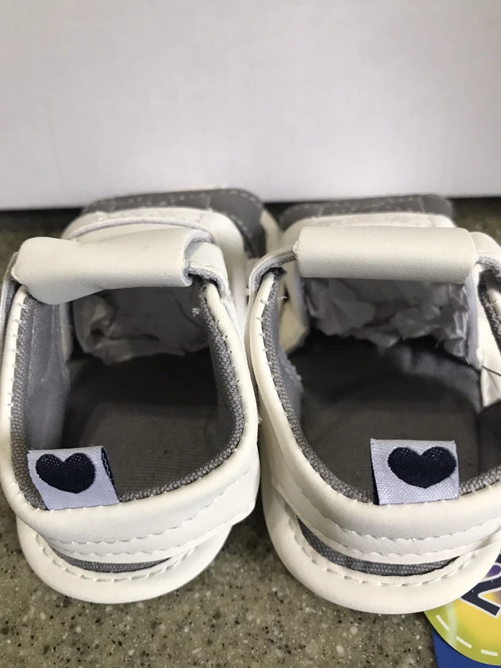 Новый Baby мягкие туфли, белый и розовый 2 пары, размер 3 (6-9 месяцев.  старый) - Изображение 3 из 4