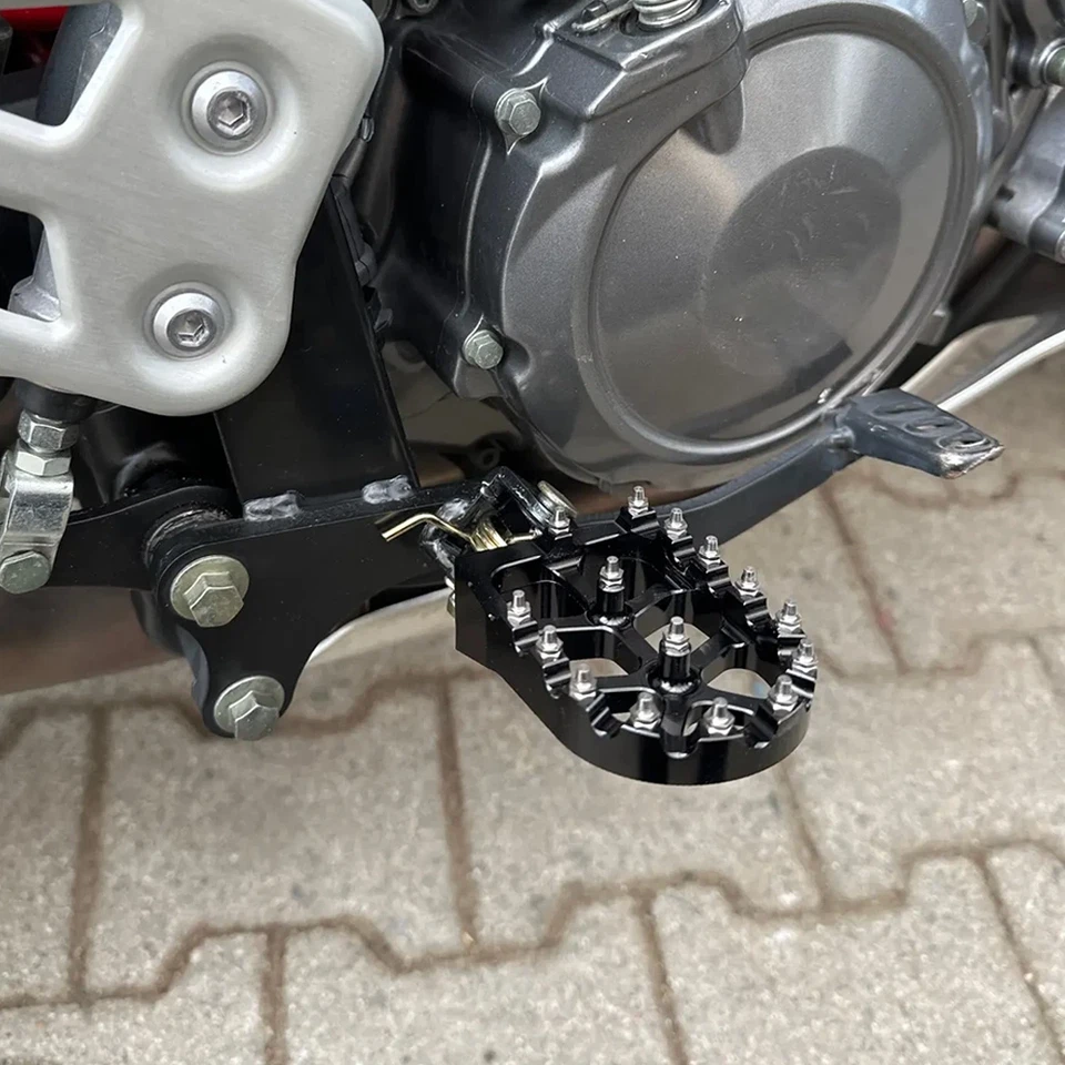 BLACK Foot Pegs Footpegs Footrest Foot For Suzuki RMZ250 RMZ450 RMX450Z RMZ - Imagem 3 de 4