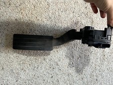 2016 RENAULT CAPTUR MK1 ACCELERATOR THROTTLE PEDAL 180223454R