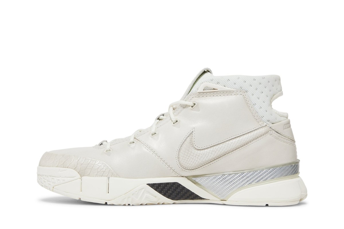 Nike Zoom Kobe 1 'Fade To Black' 869451-110 | eBay