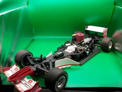 京商　1/8 F1 Kyosho DeAgostini 1/8 F1 Chassis Rolling Frame No Engine Junk