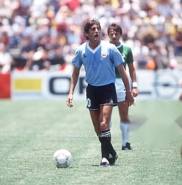 Retro Uruguay soccer jerseys