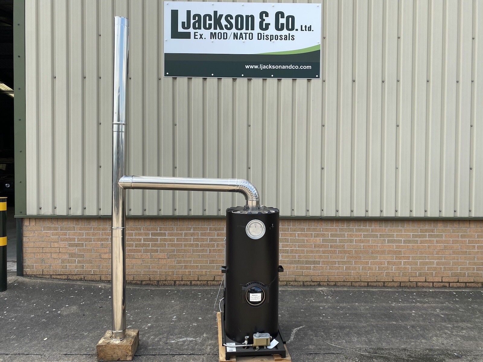 Deville Multi Fuel Heater Cabin