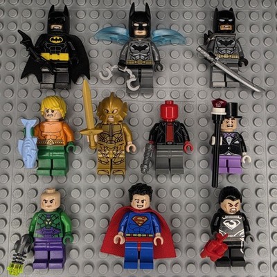 Lego DC Super Heroes Minifigures Lot and Accessories