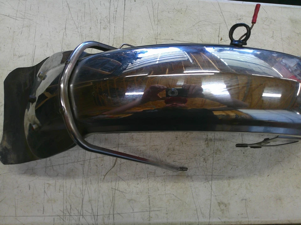 Guardabarros delantero Honda Goldwing GL1000 1978-1979 Foto 3 de 4