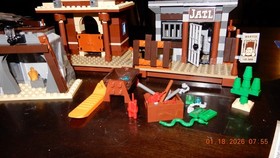 LEGO Toy Story 7594 Woody's Roundup NO MINIFIGURES Just PART OF JESSY