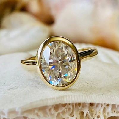 2,0 kt Ovalschliff weißer Moissanit Einfassung Verlobungsring massiv 14 kt Gelbgold