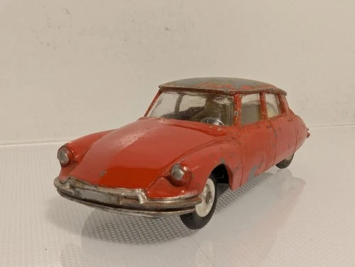 Corgi Toys Citroen DS 19 1/43 Scale Diecast Car