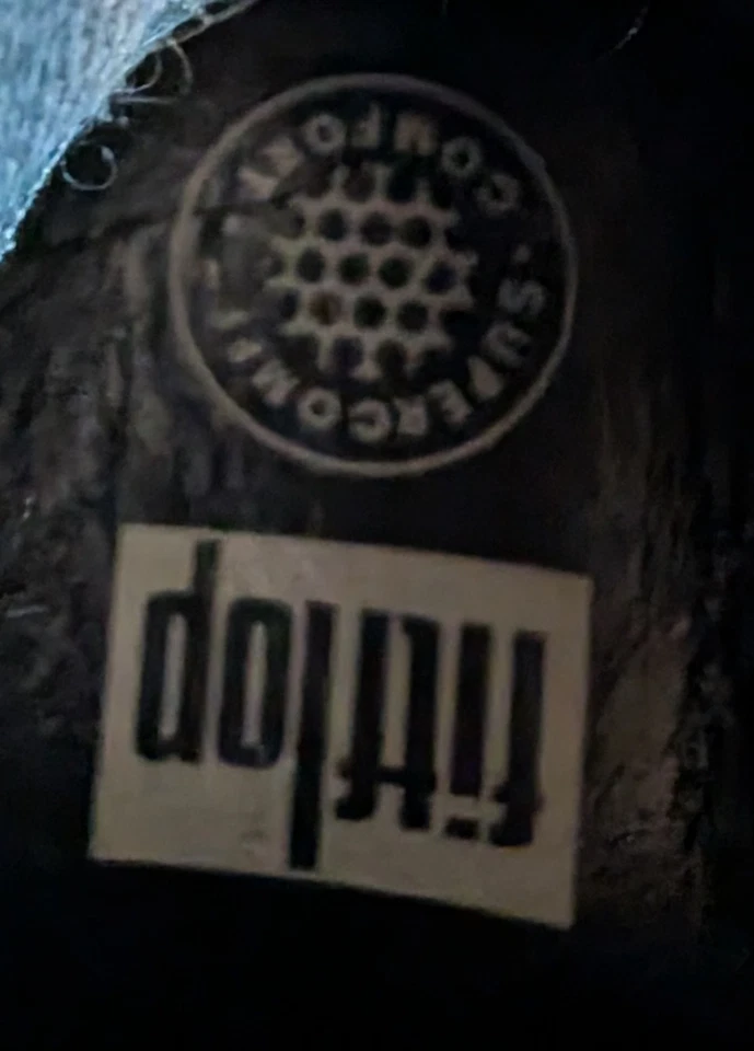 FitFlop Women's Size 10 Supermod Bootie Shiny Crinkle Patent Leather C68-001  - Image 4 of 4