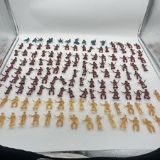 Lot Of 130VTG MPC Plastic Cowboy Figures .