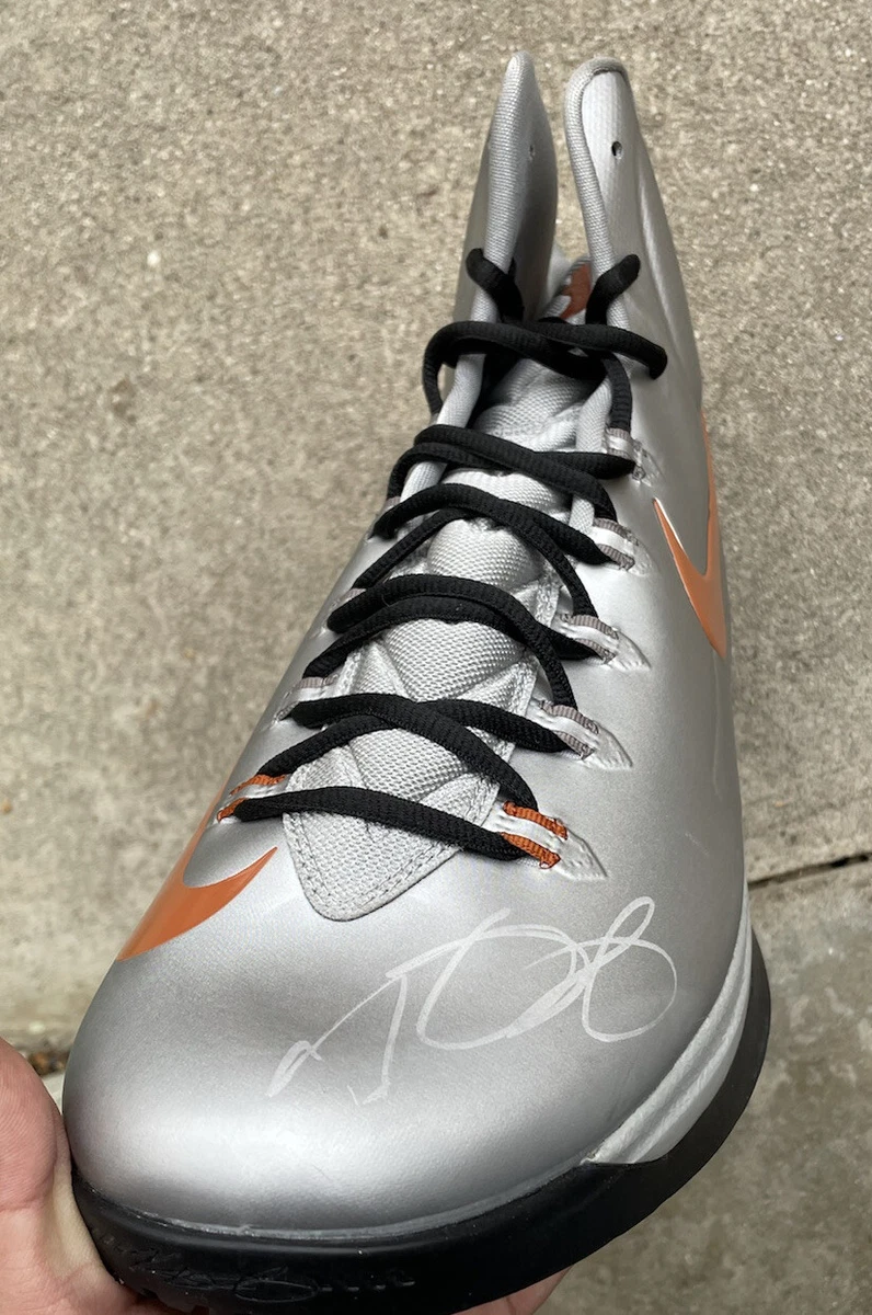Kevin Durant Signed KD Shoe Size 18 with proof eBay