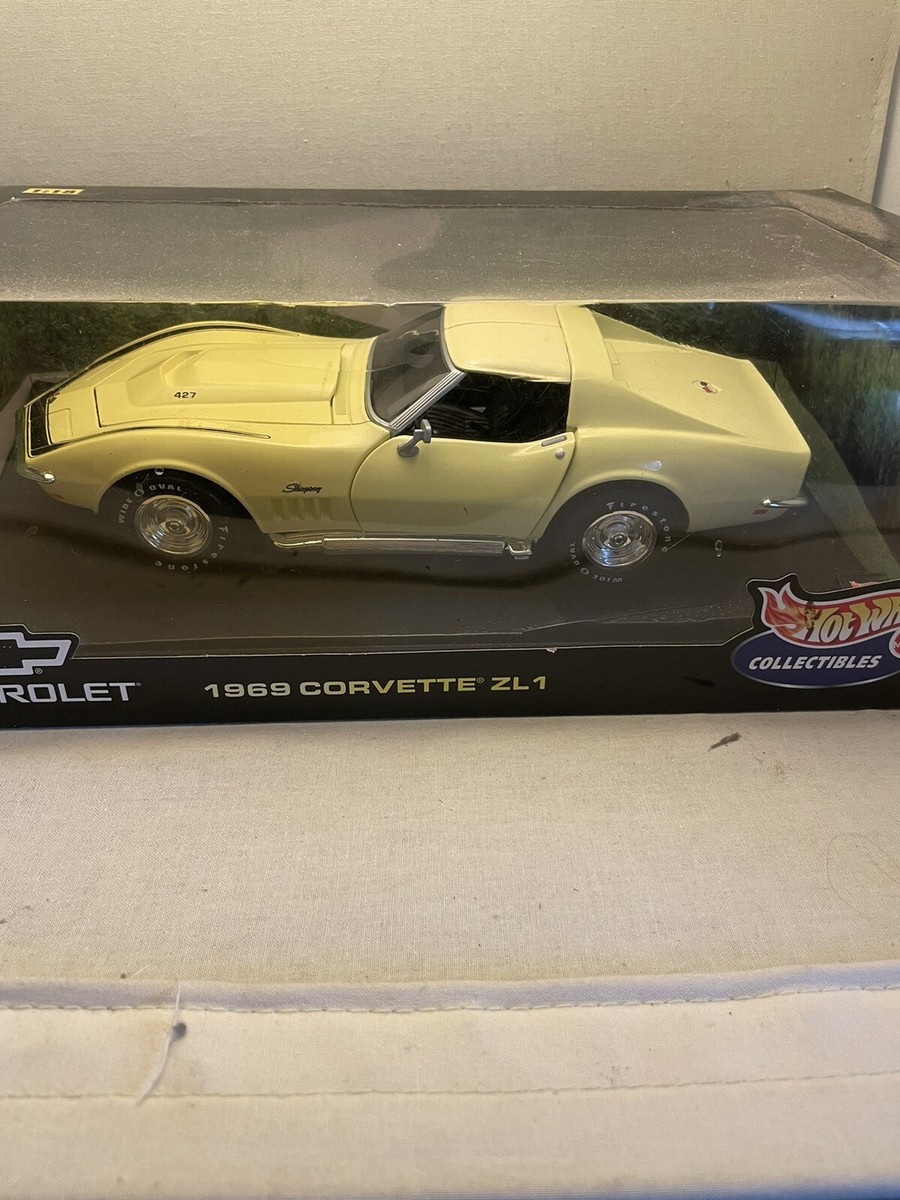ホットウィール ‘69 CORVETTE 1/18,1/64 2台 Amazon.com: Hot Wheels '69 Corvette : Arts, Crafts & Sewing