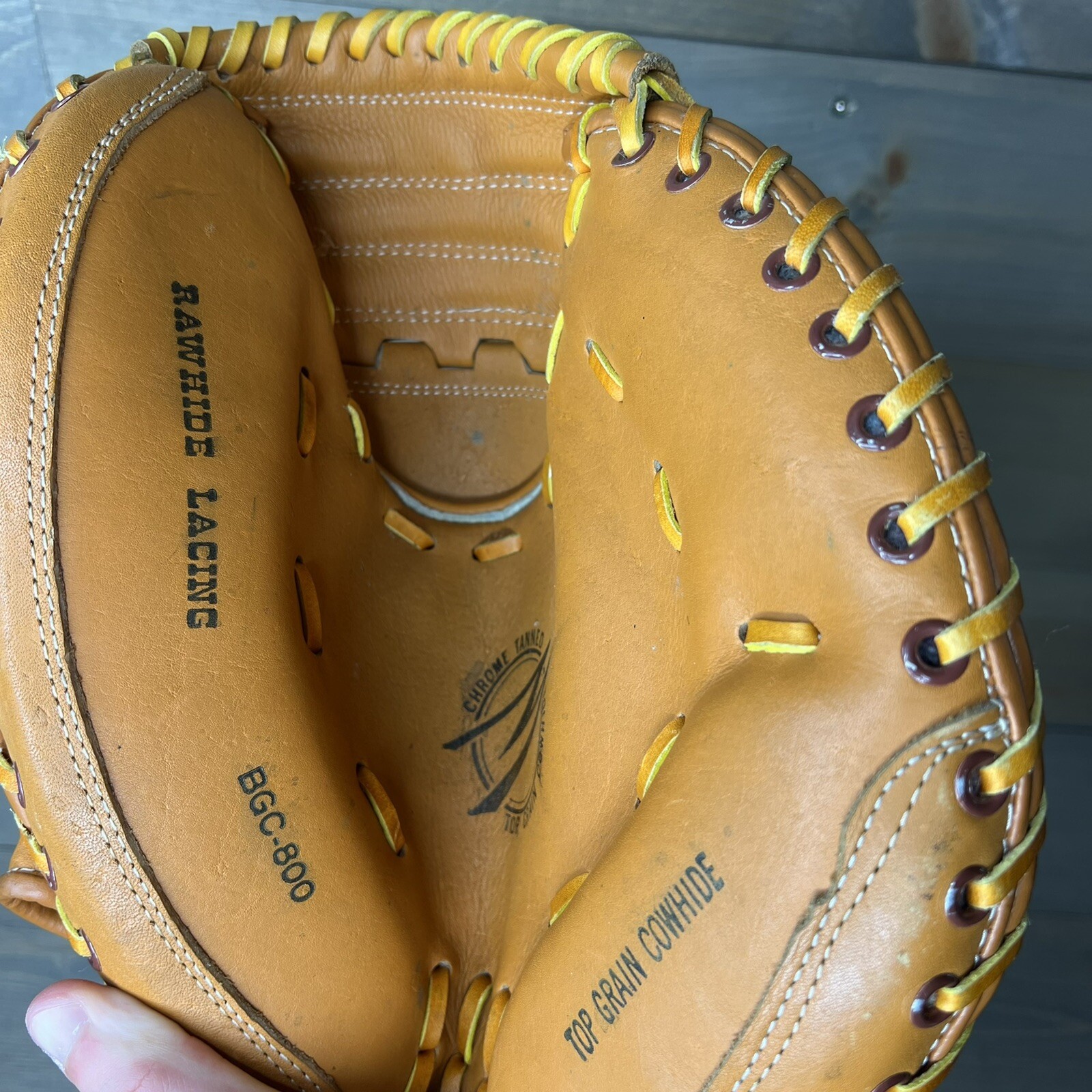 Vintage BGC800 Catchers Baseball Glove Mitt RIGHT Hand Throw RHT