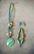 Classy  Beautiful Set Necklace, Bracelet and Earrings Turquoise color 
