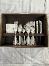 Oneida Stainless Flatware 18/10 DOVER 31 piece Set Service for of 6 In Wood Box