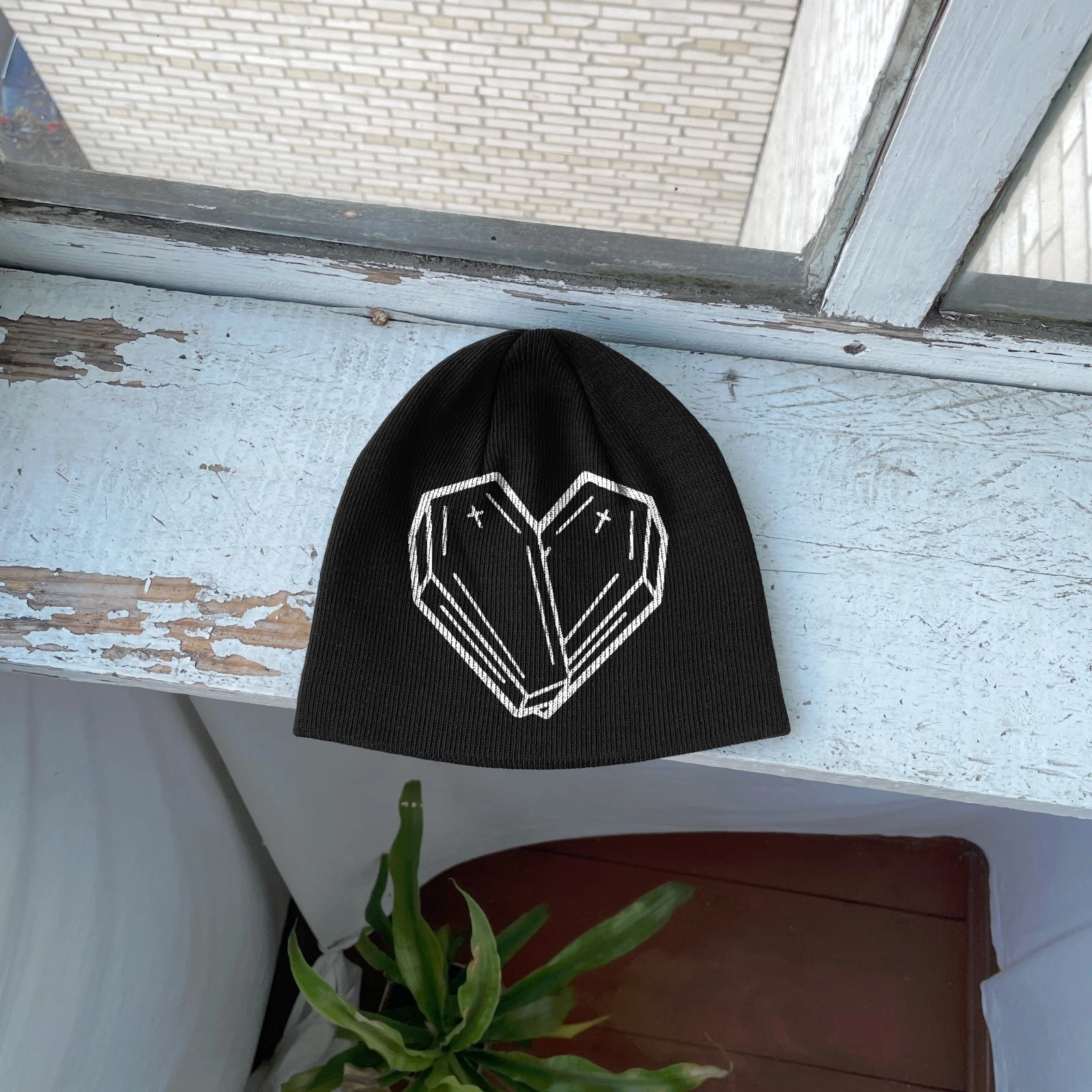 Coffin Heart Beanie Hat – Romantic Goth Vampire Dark Grunge Streetwear