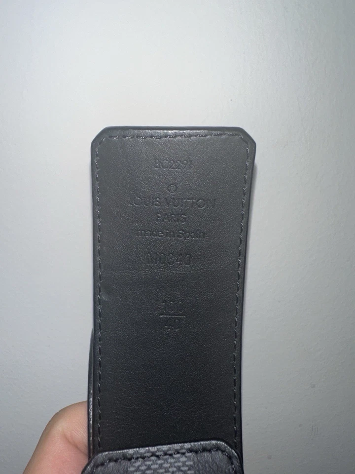 Ремень двусторонний Louis Vuitton LV Initiales 40 мм размер 100/40 - Изображение 2 из 2