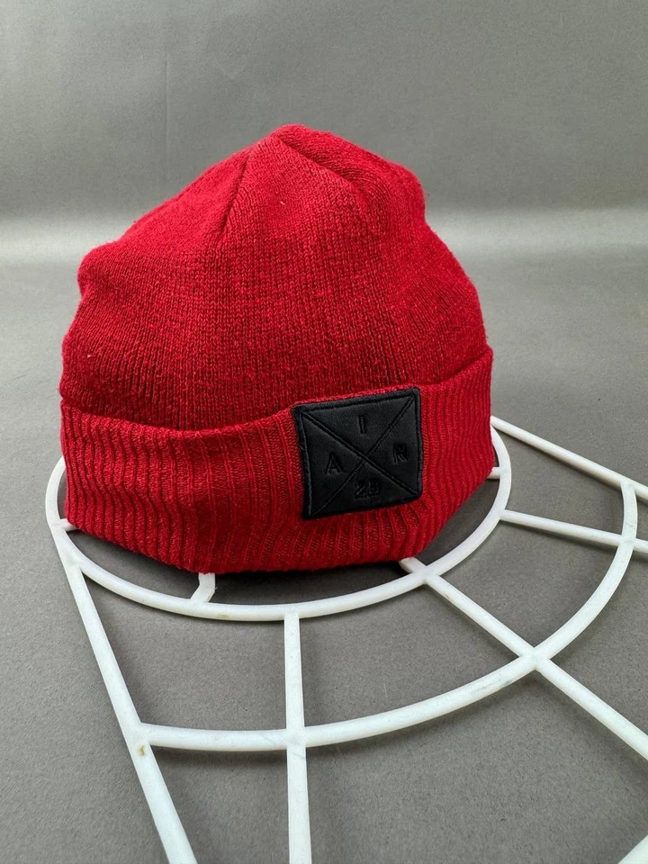 Мужская красная шапка-бини Air Jordan один размер - Изображение 2 из 4