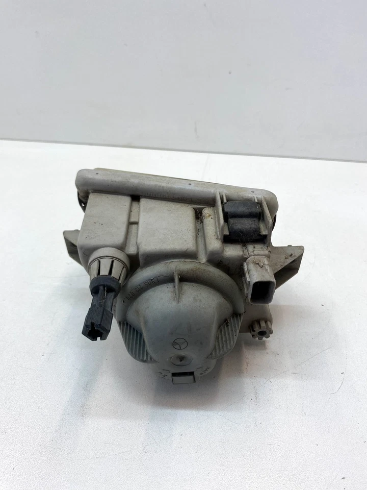 MERCEDES-BENZ SL R129 antibrouillard gauche A1298201156 5.0 essence 20611438 - Photo 4/4