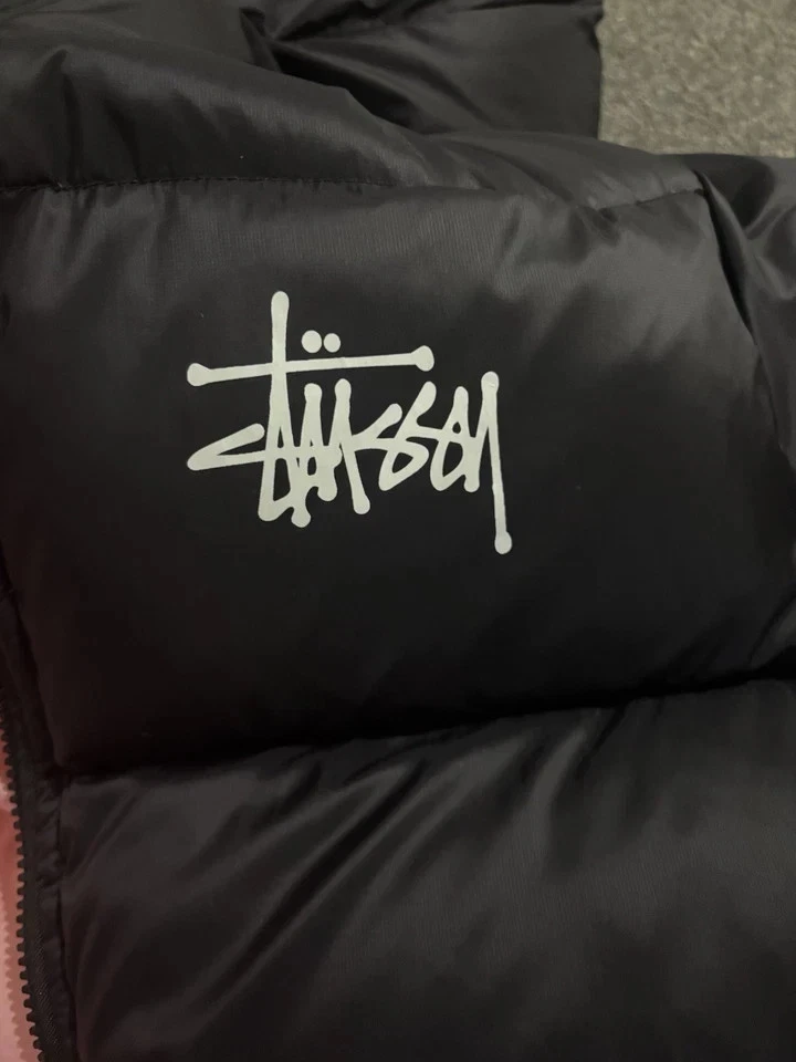 Stussy Puffer Jacket Black Pink Hood - Image 2 of 4