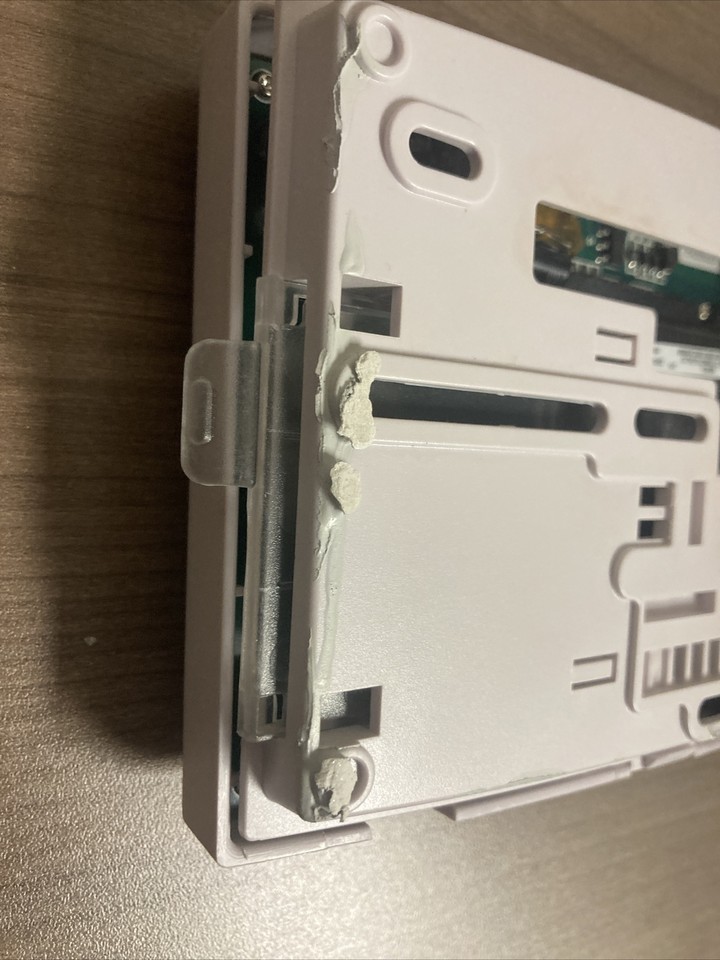 AMERICAN STANDARD HEATING & AIR CONDITIONING THERMOSTAT MODEL