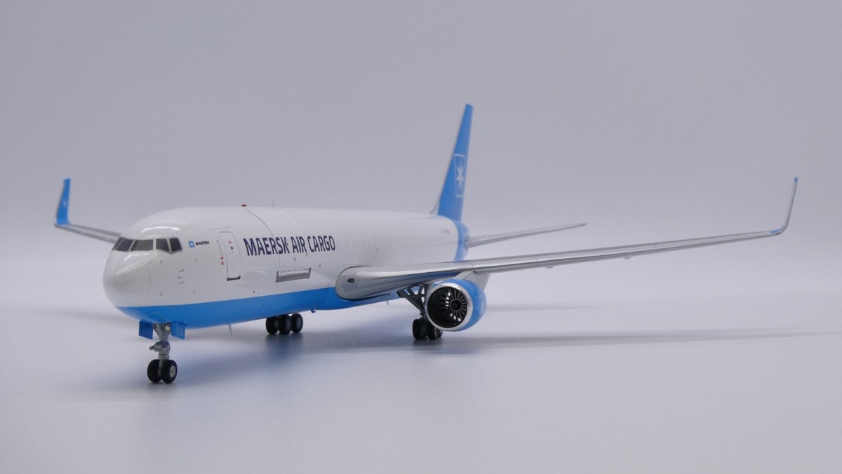 マースクエアカーゴ 767-300BDSF OY-STA 1/200 Maersk Air Cargo B767-300ER(BDSF) OY-SYA JC Wings 1:200
