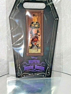 D23 Disney MUPPETS HAUNTED MANSION Pin Limited-  PIGS STRETCHING ROOM PORTRAIT