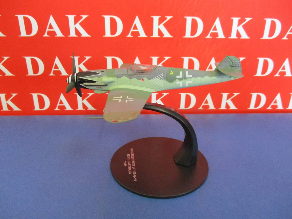 Die cast 1/72 Modellino Aereo Aircraft Messerschmitt Bf 109 G-10 1945 Hartmann - Immagine 2 di 4