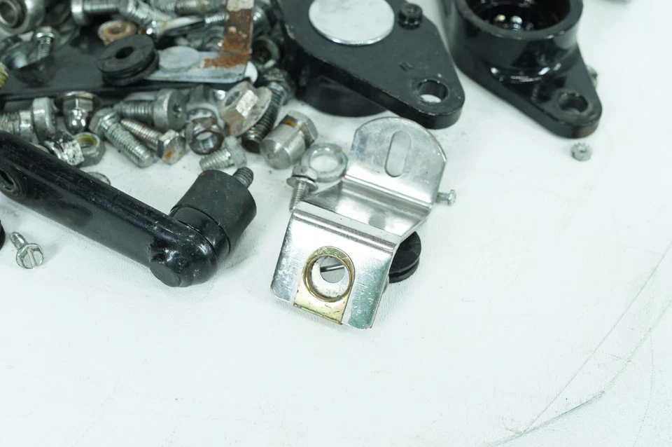 Harley Touring Electra Glide 2000 clásica OEM herrajes pernos tuercas y soportes Foto 4 de 4