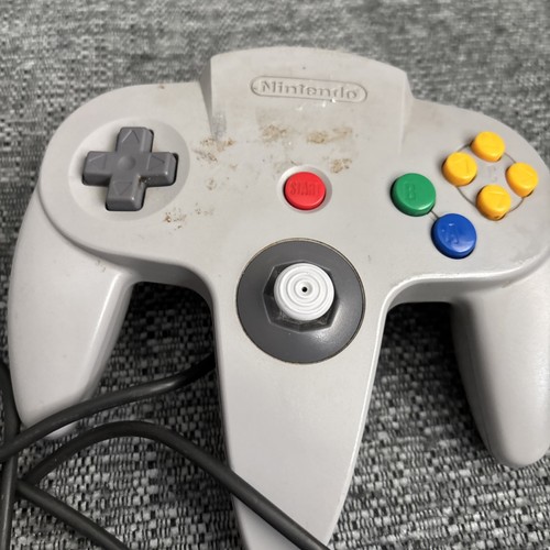 Nintendo 64 (NUS-005) Controller - Original Gray - Picture 2 of 4