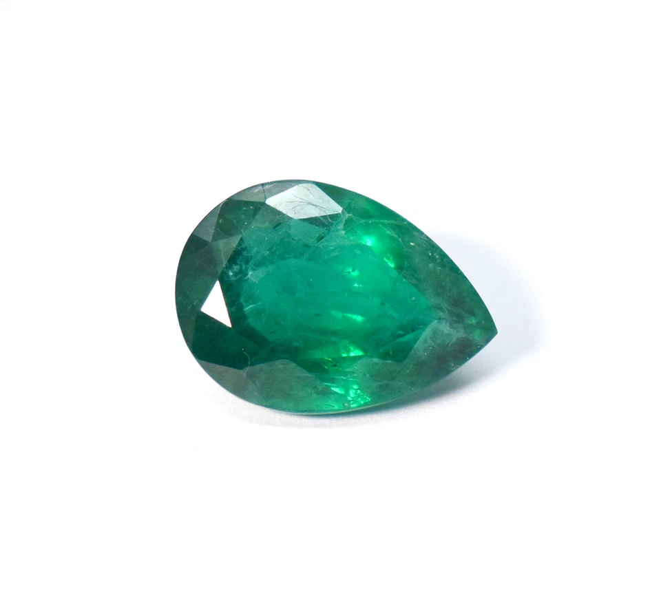 Lab Emerald With Inclusion Pear Cut Vivid Green Loose Calibrated Gemstone - Image 3 of 4