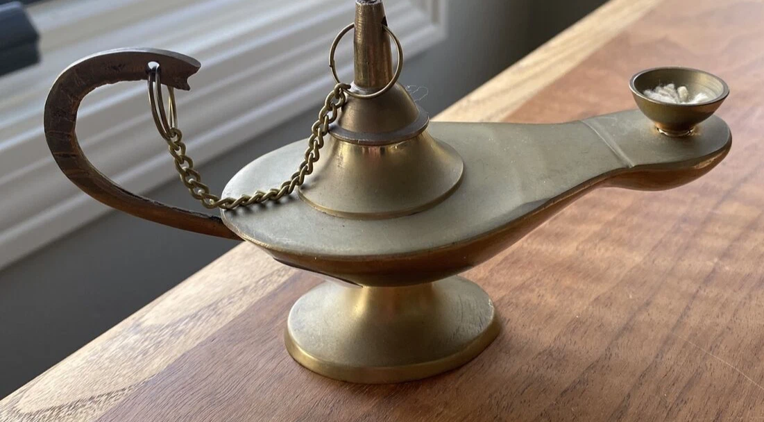 Small brass 2024 oil lamp