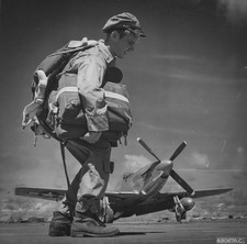 Foto Segunda Guerra Mundial Segunda Guerra Mundial / USAAF P-51 Mustang Pilot Iwo Jima 1945