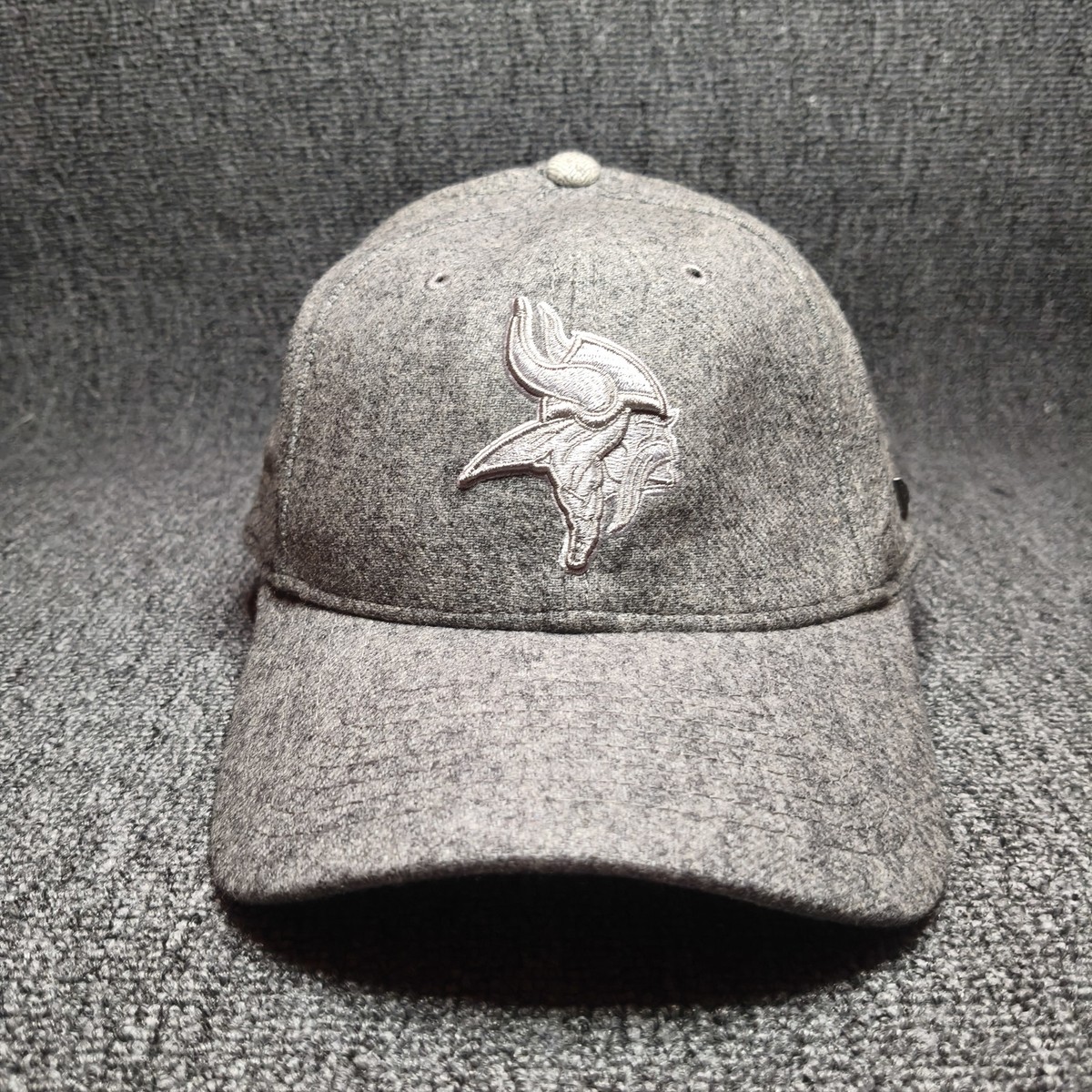 New Era Minnesota Vikings NFL Grey Heathered Fitted Hat Cap Size L