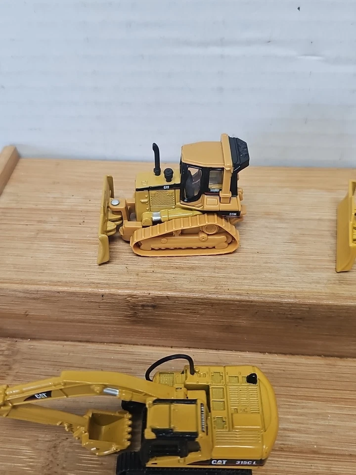 5 Norscot CAT Caterpillar Diecast Lot  - Image 2 of 4