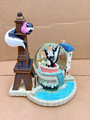 Le Flower Ze Tower L'Amour Pepe' Le Pew WB Gallery Limited Edition READ 1999