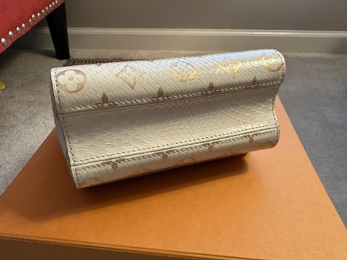 Rare NIB Louis Vuitton Twist PM in Exotic Latte Monogram Python Authentic - Picture 11 of 17